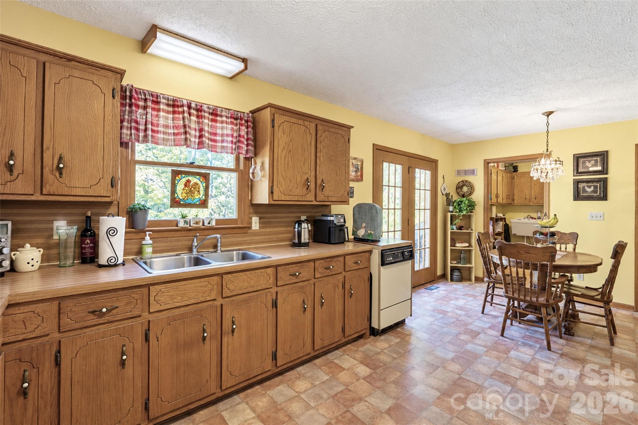 Single Family Residence at 206 Bleynat Street, Valdese, photo 12 of 25