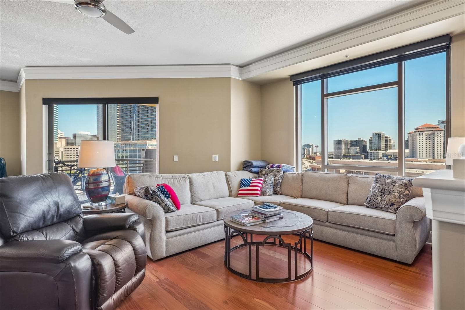 Condominium at 275 BAYSHORE BLVD #1204, TAMPA, photo 3 of 80