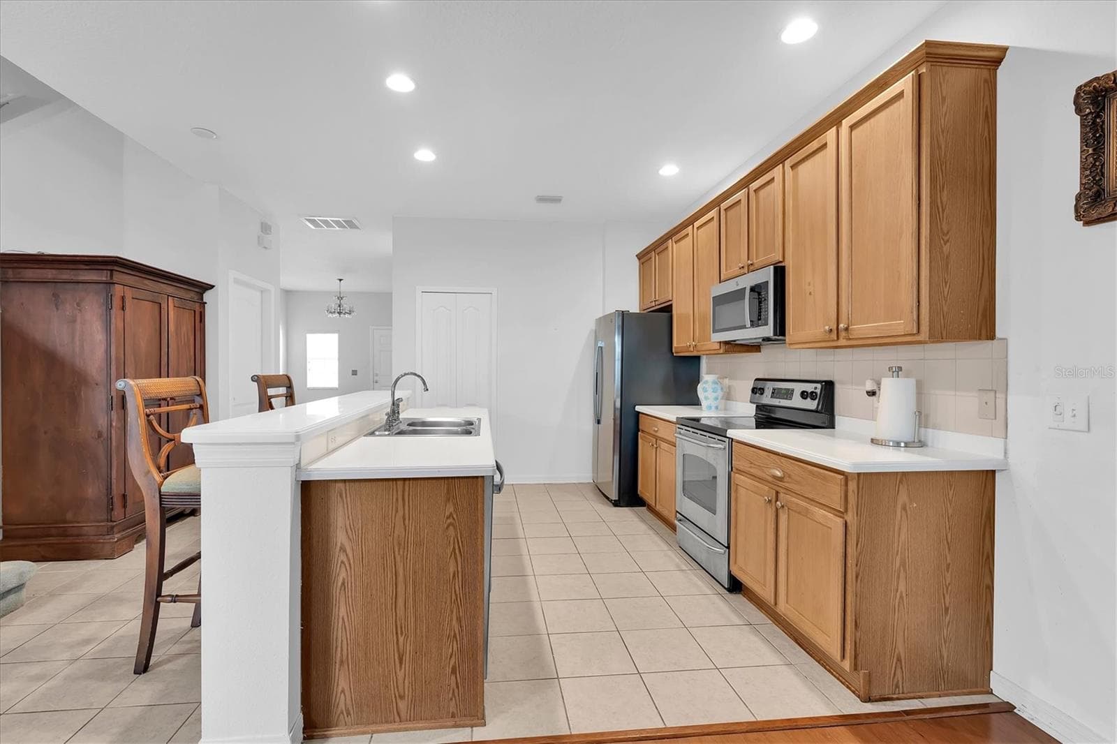 Townhouse at 10608 SHADY FALLS CT, RIVERVIEW, photo 12 of 38