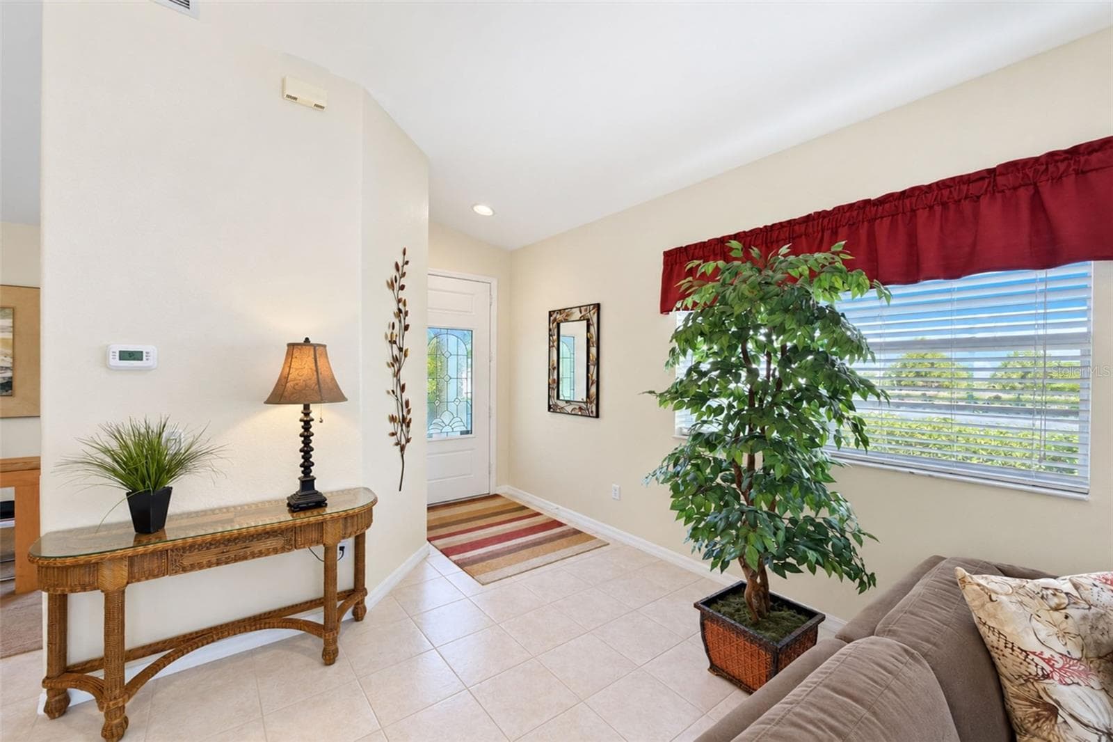Foyer - 420 LEHALIS DR, ENGLEWOOD