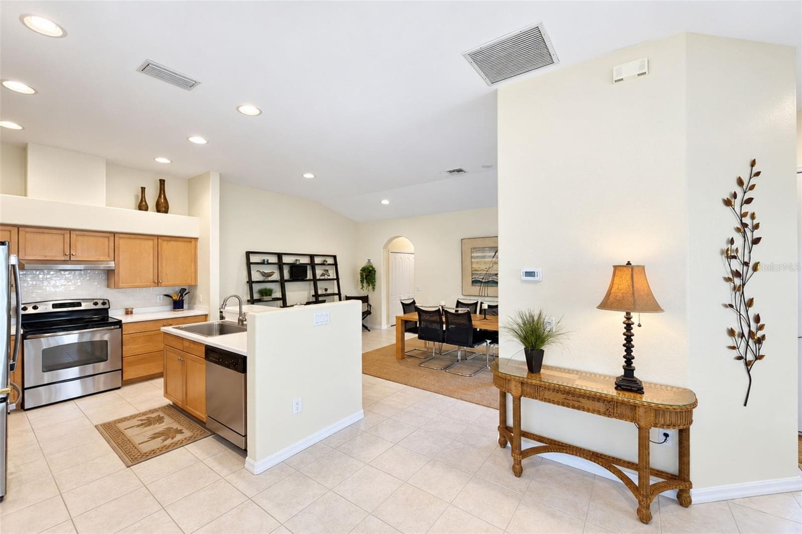 Kitchen - Dining Room - 420 LEHALIS DR, ENGLEWOOD