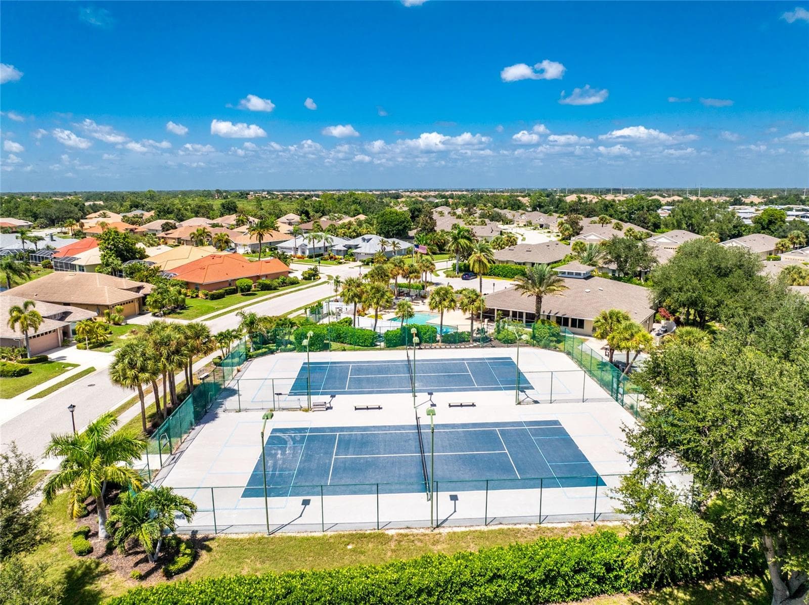 Oak Forest Amenities - 420 LEHALIS DR, ENGLEWOOD