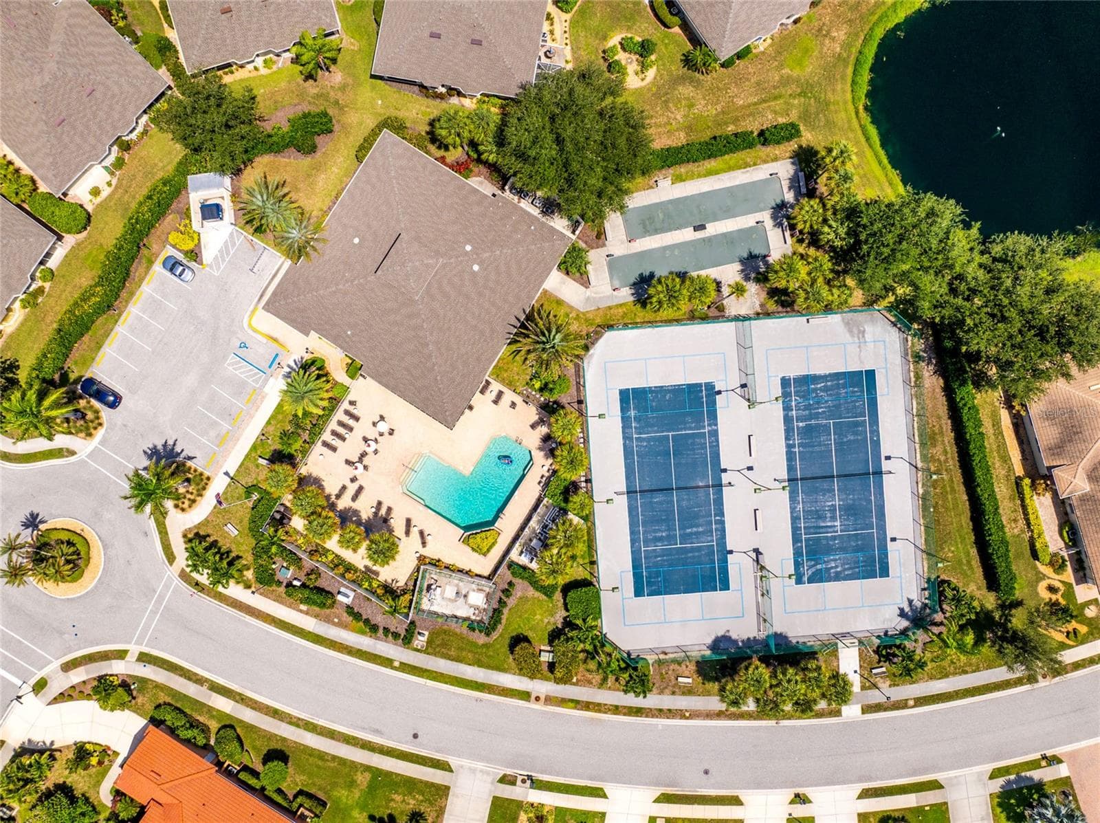Oak Forest Amenities - 420 LEHALIS DR, ENGLEWOOD