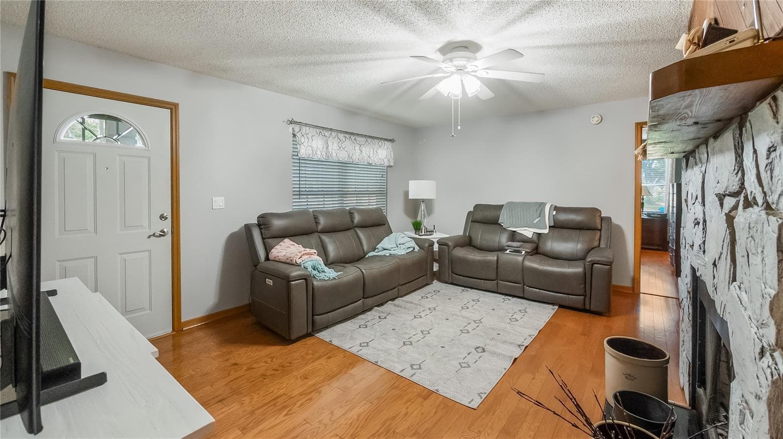 Single Family Residence at 14034 MAX HOOKS RD, CLERMONT, photo 6 of 52