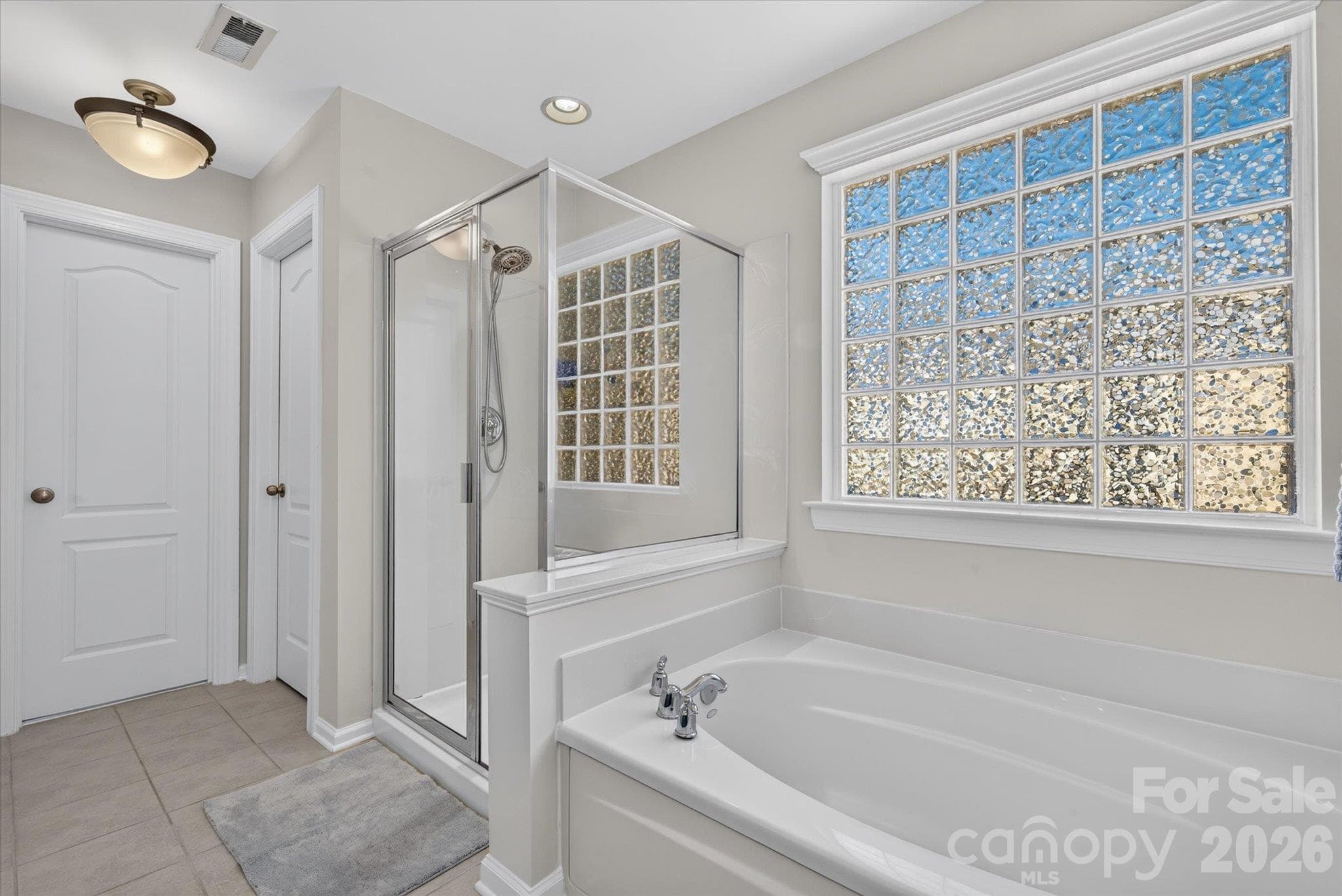 Garden tub and free standing shower - 6107 Cactus Valley Road, Charlotte