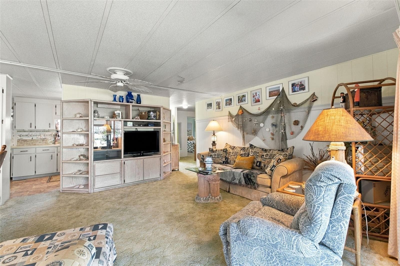 Mobile Home at 6439 THERESA AVE, WEEKI WACHEE, photo 12 of 40