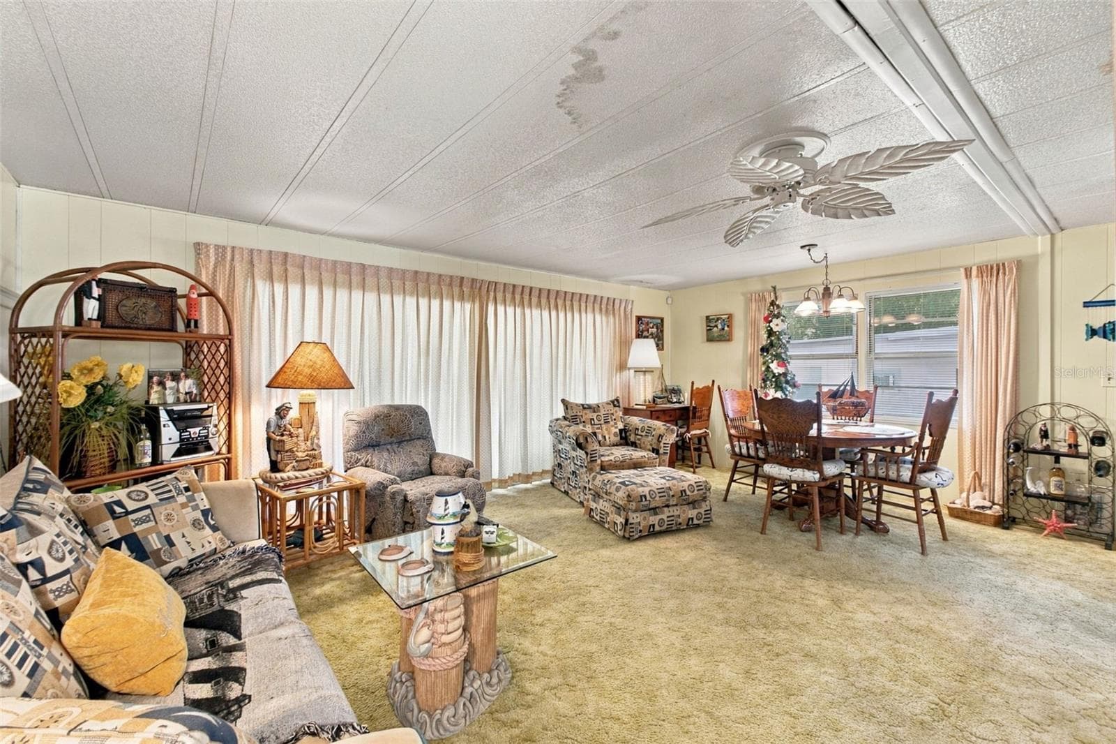 Mobile Home at 6439 THERESA AVE, WEEKI WACHEE, photo 18 of 40