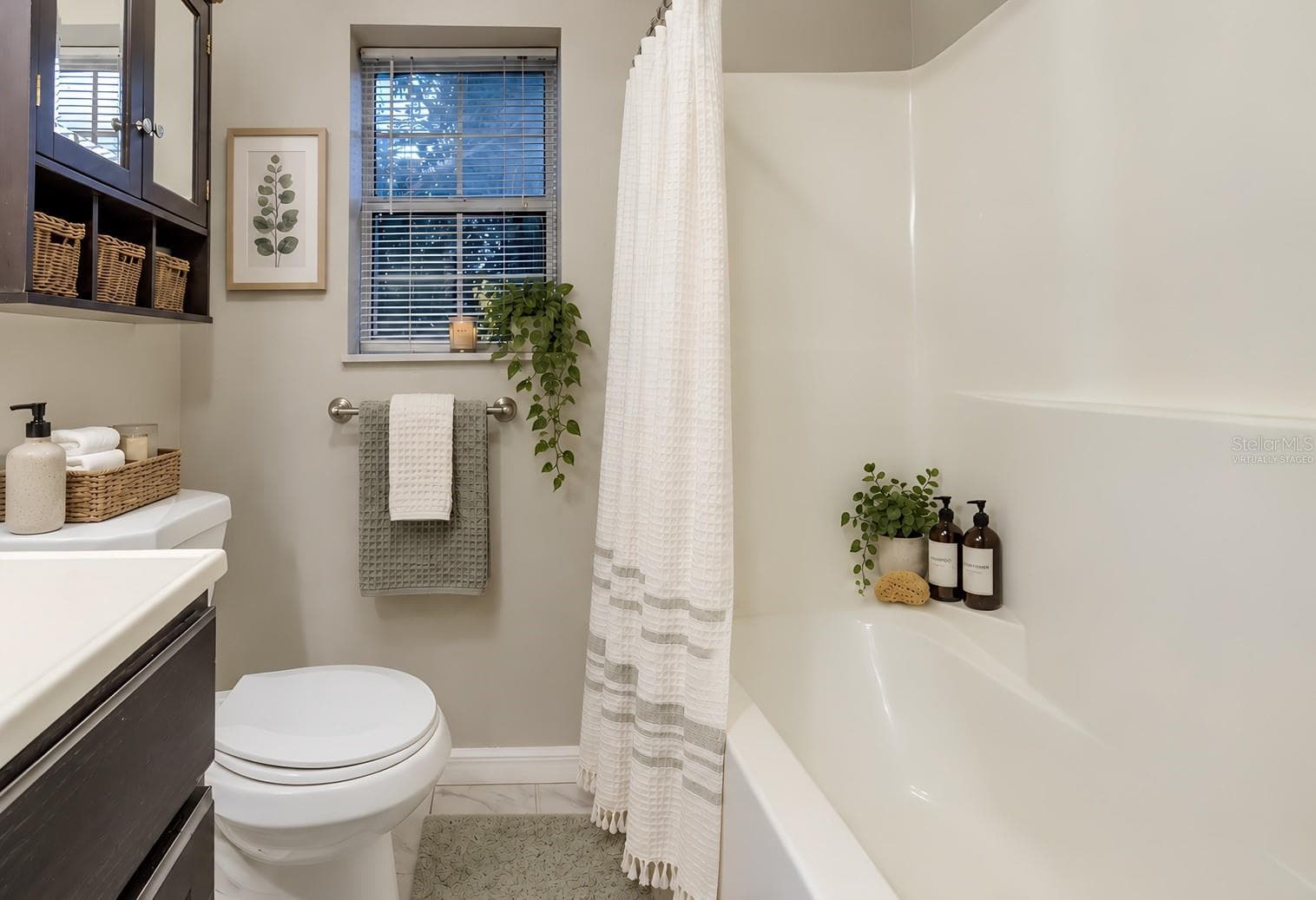 Virtually staged - 13902 NW 148TH PL, ALACHUA