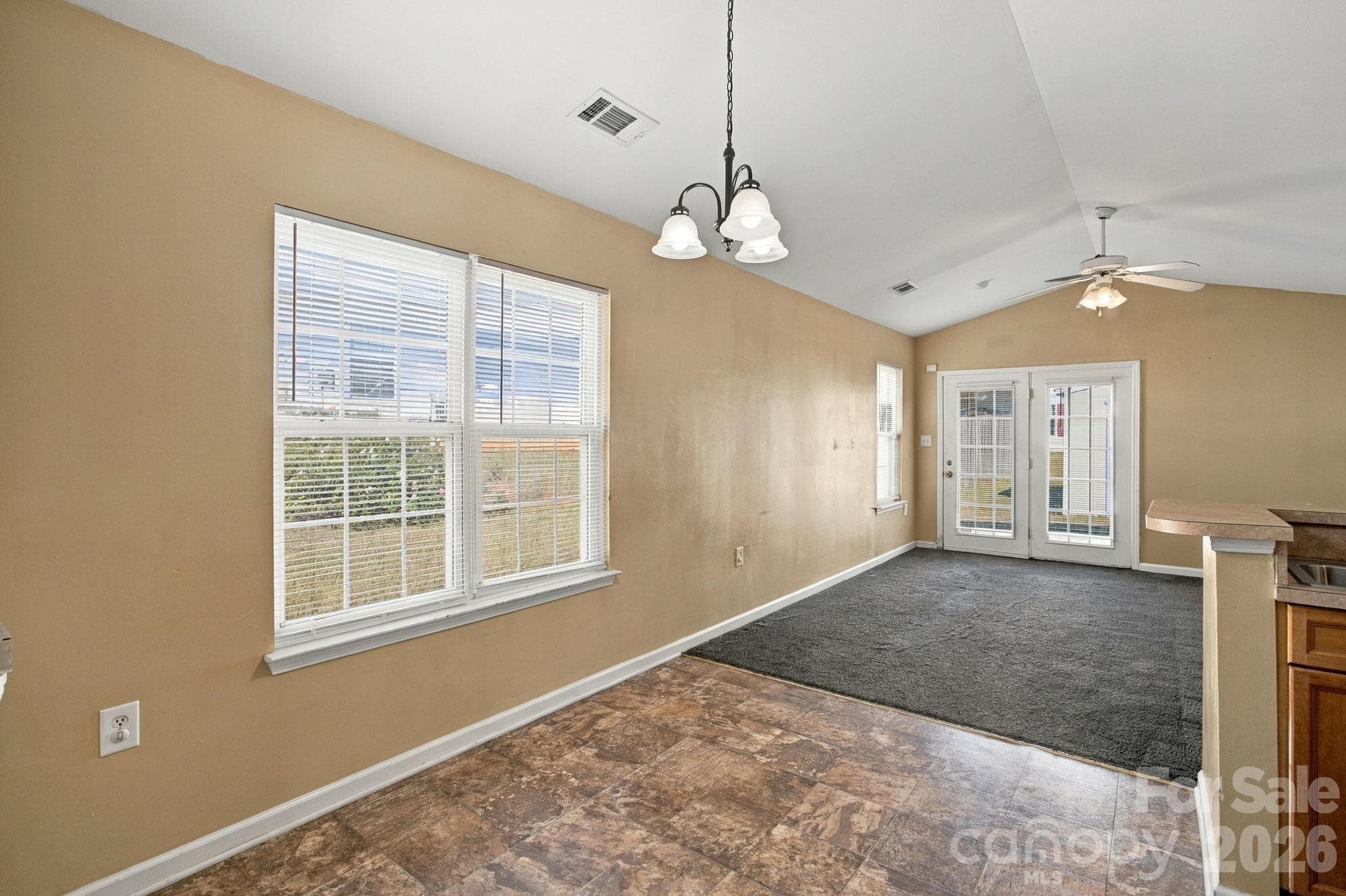 Single Family Residence at 4706 Bomar Drive, Charlotte, photo 6 of 27