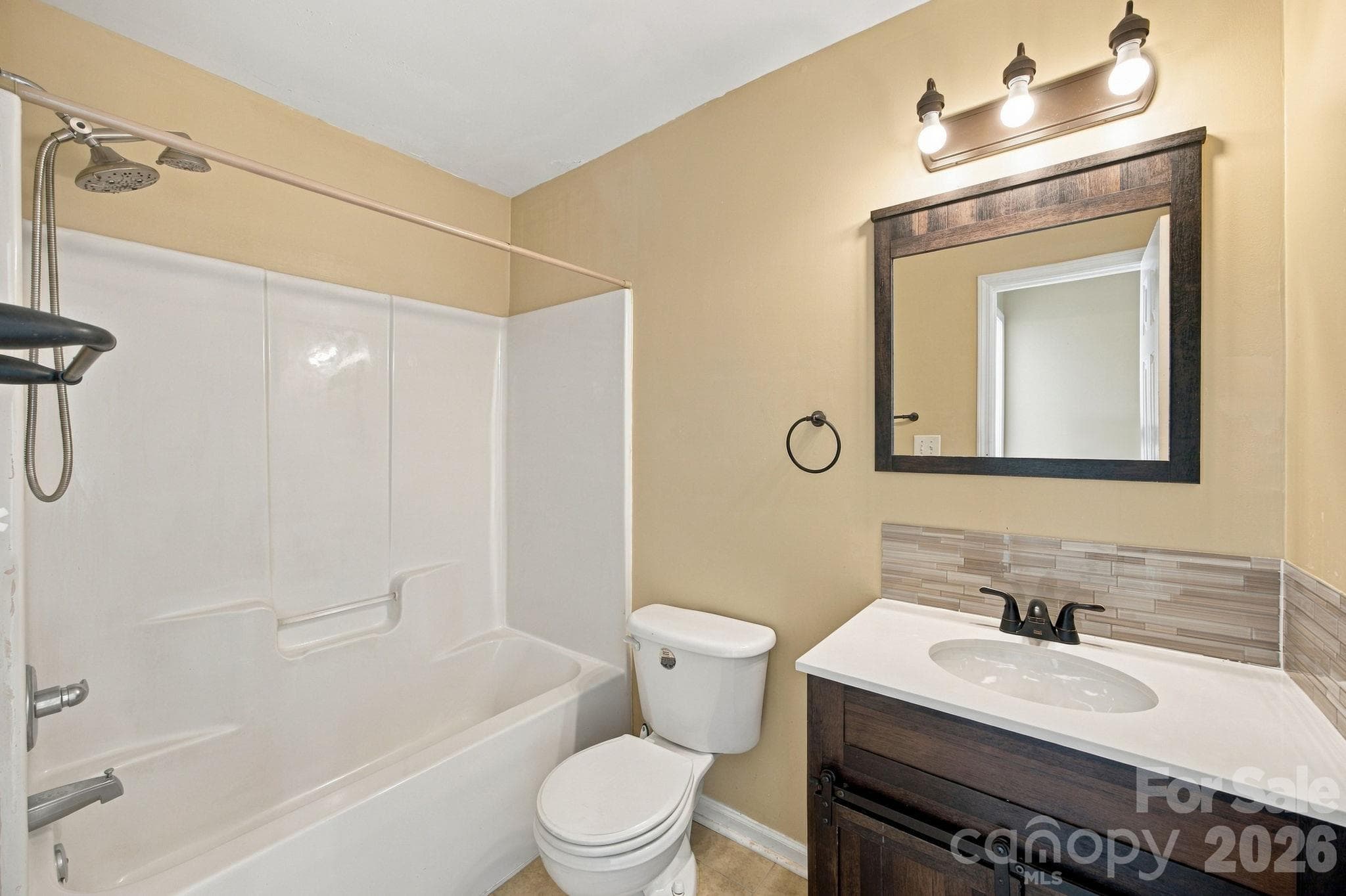 Single Family Residence at 4706 Bomar Drive, Charlotte, photo 15 of 27