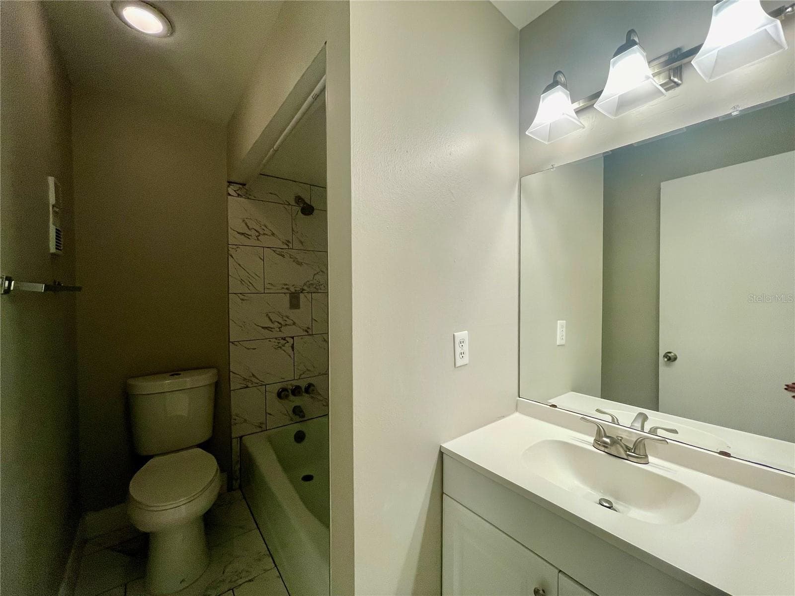 2nd bath - 6073 AMBERLY TER #T13, ORLANDO