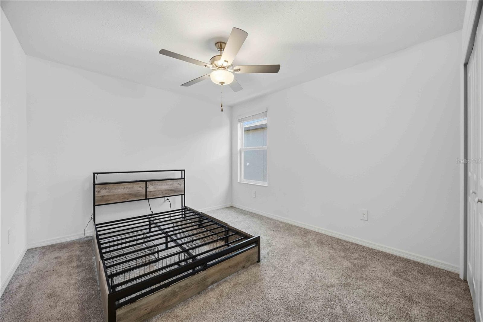 Single Family Residence at 1814 RED LOOP, LAKELAND, photo 8 of 45