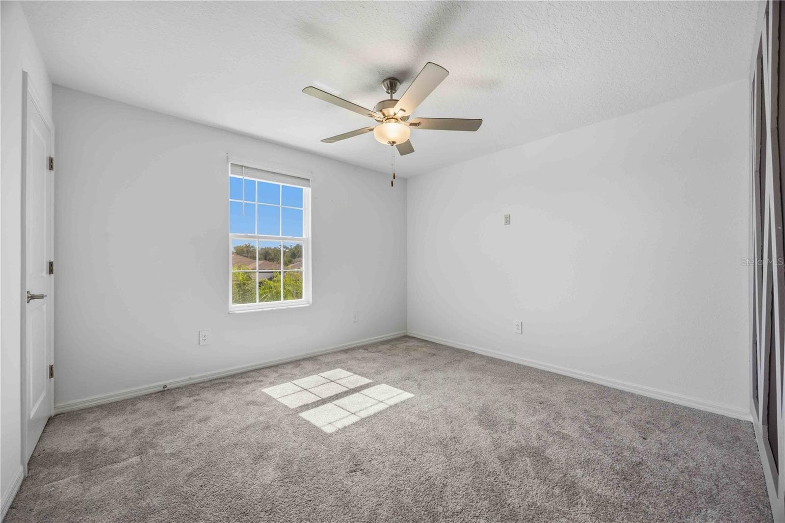 Single Family Residence at 1814 RED LOOP, LAKELAND, photo 12 of 45
