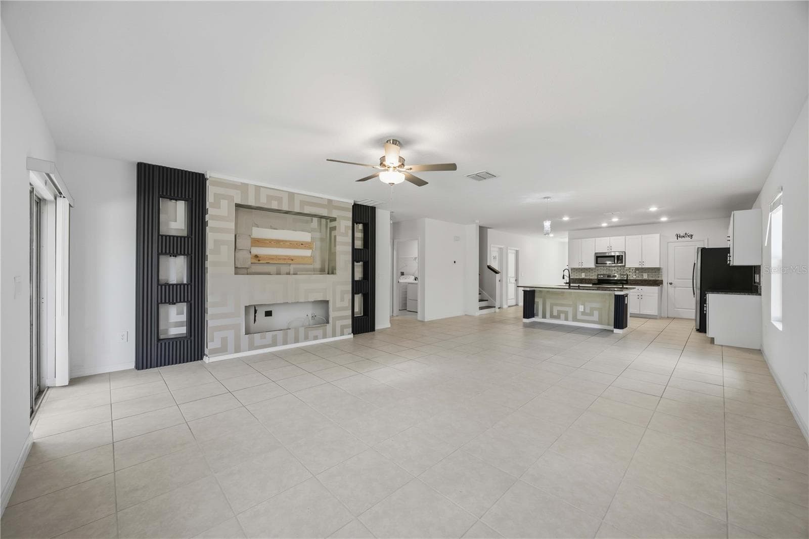 Single Family Residence at 1814 RED LOOP, LAKELAND, photo 25 of 45
