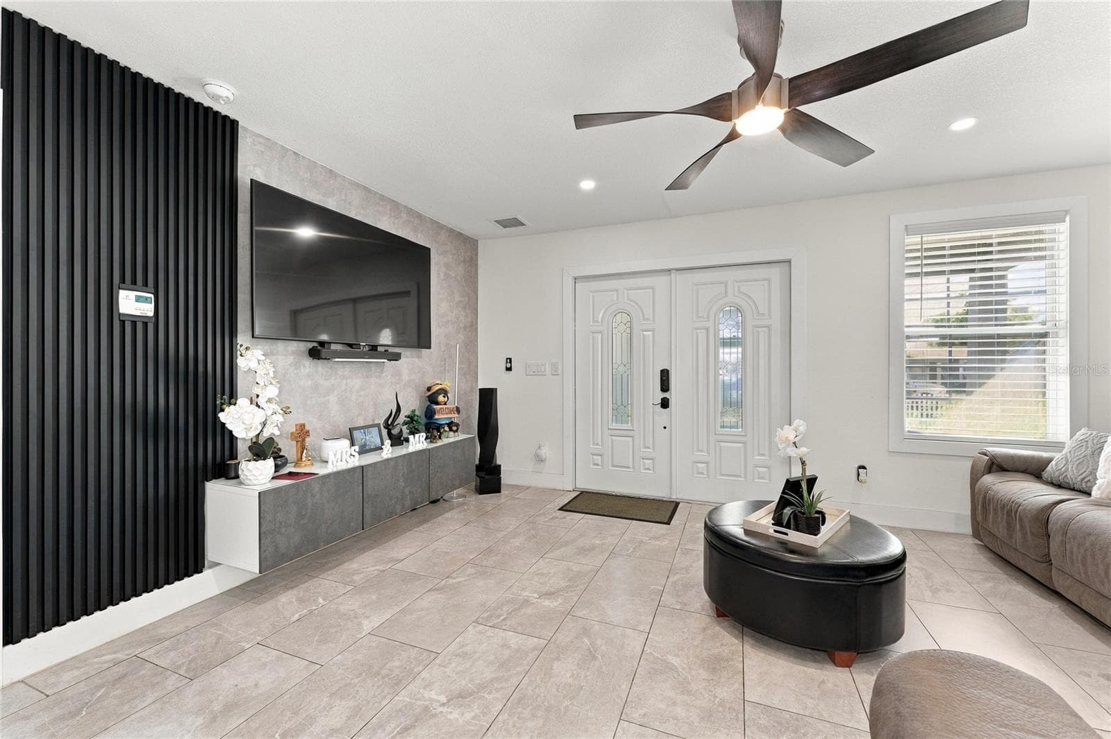 Living Room - 1418 OVERDALE ST, ORLANDO