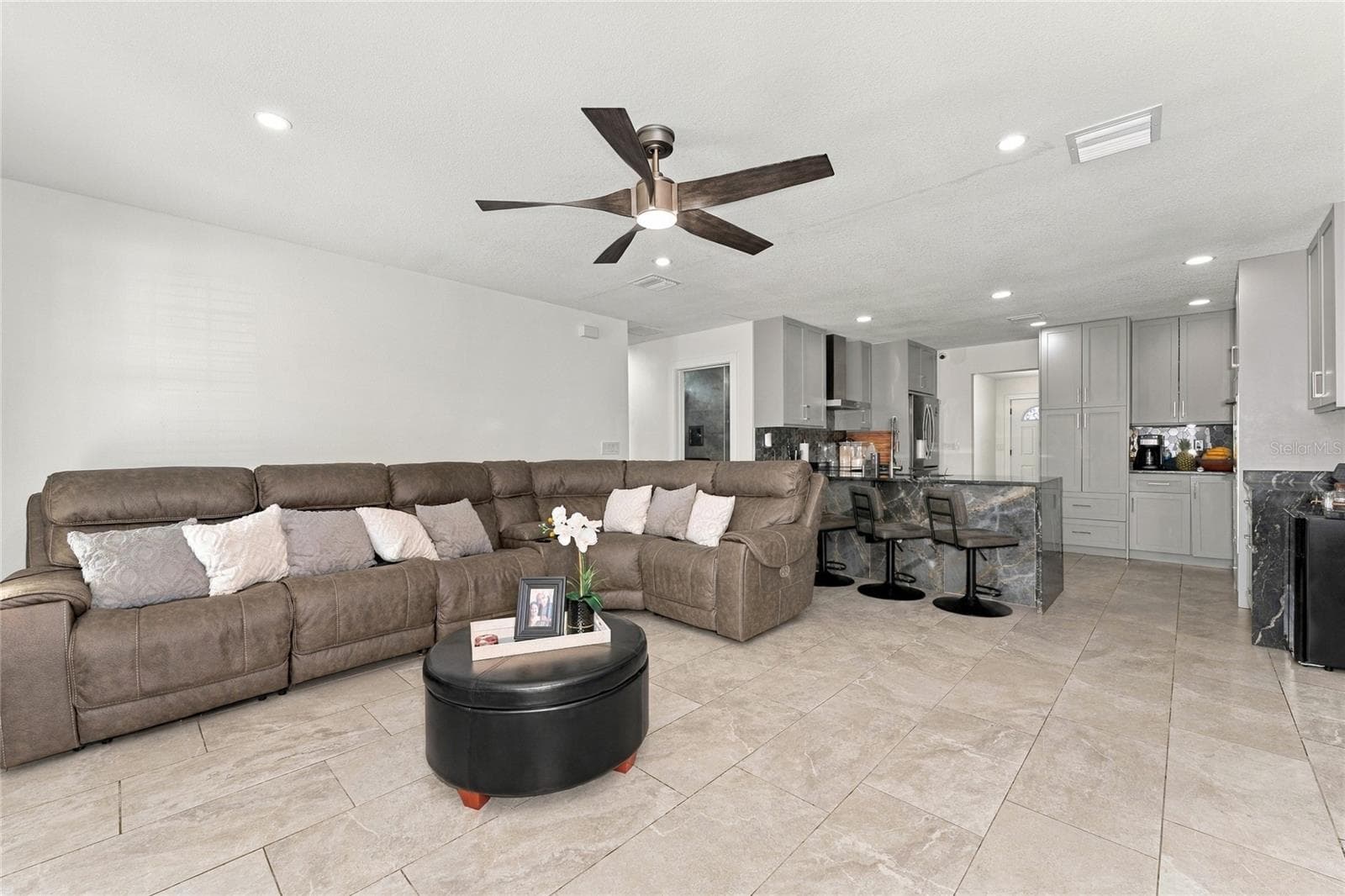 Living Room - 1418 OVERDALE ST, ORLANDO
