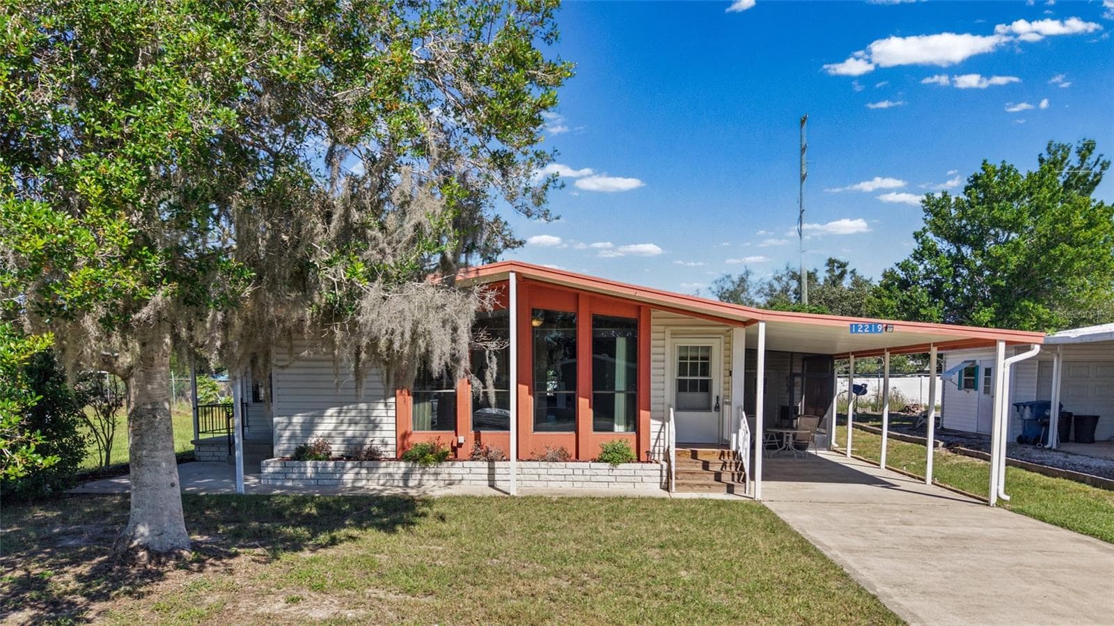Manufactured Home at 12219 FAIRWAY AVE, BROOKSVILLE, photo 3 of 79