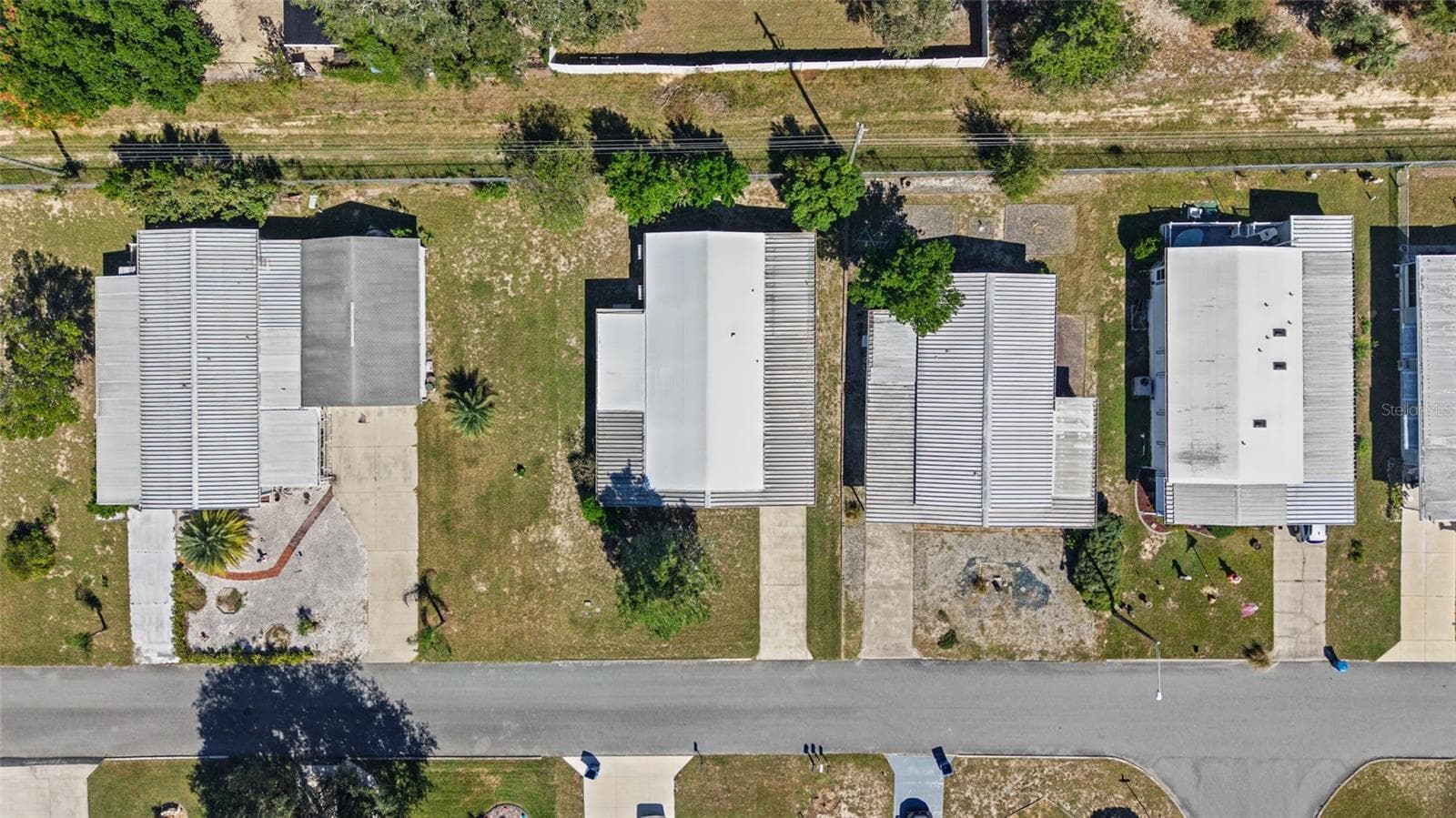 Manufactured Home at 12219 FAIRWAY AVE, BROOKSVILLE, photo 7 of 79