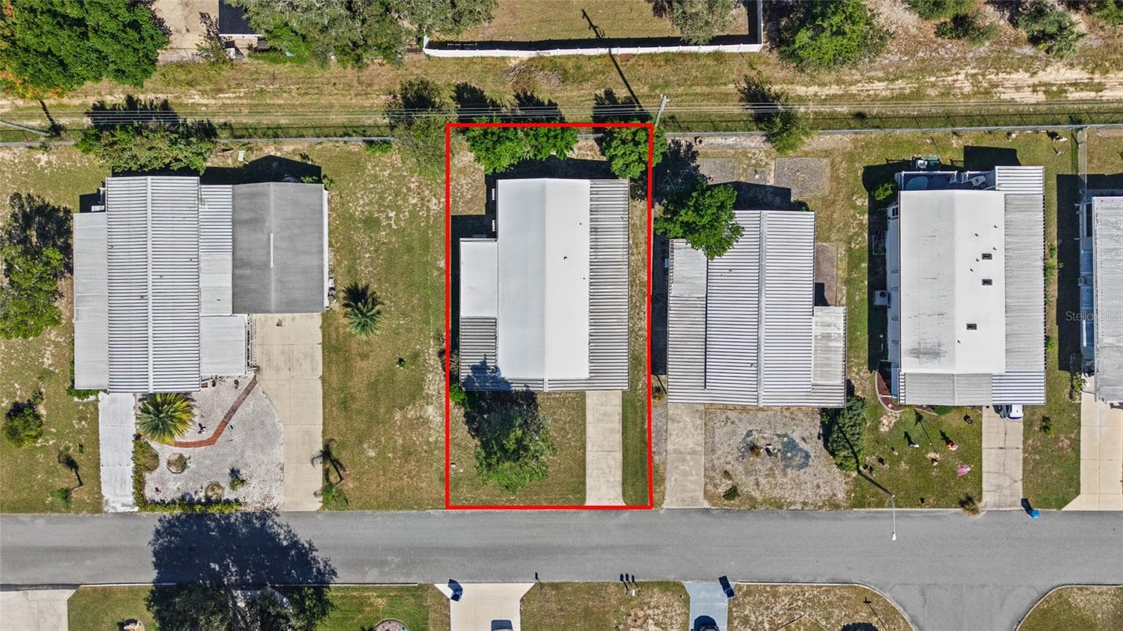 Manufactured Home at 12219 FAIRWAY AVE, BROOKSVILLE, photo 8 of 79