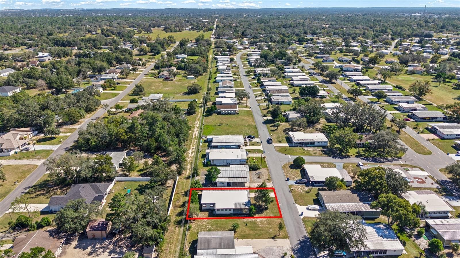 Manufactured Home at 12219 FAIRWAY AVE, BROOKSVILLE, photo 12 of 79
