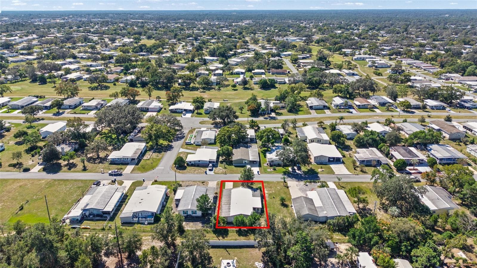 Manufactured Home at 12219 FAIRWAY AVE, BROOKSVILLE, photo 14 of 79