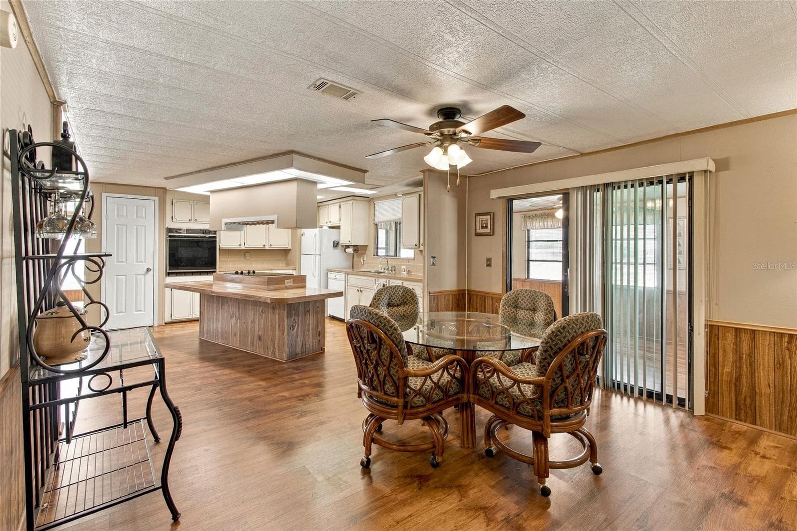 Manufactured Home at 12219 FAIRWAY AVE, BROOKSVILLE, photo 37 of 79