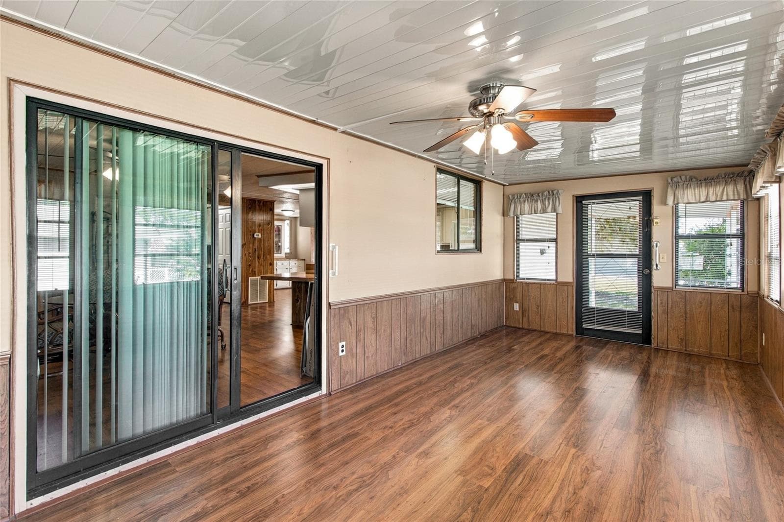 Manufactured Home at 12219 FAIRWAY AVE, BROOKSVILLE, photo 48 of 79