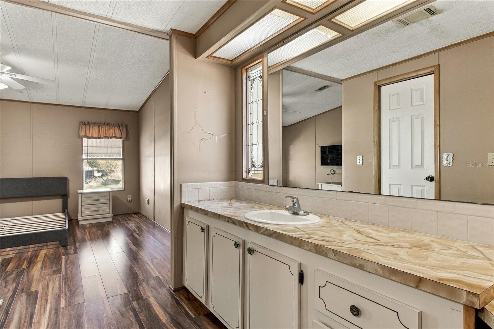 Manufactured Home at 12219 FAIRWAY AVE, BROOKSVILLE, photo 57 of 79