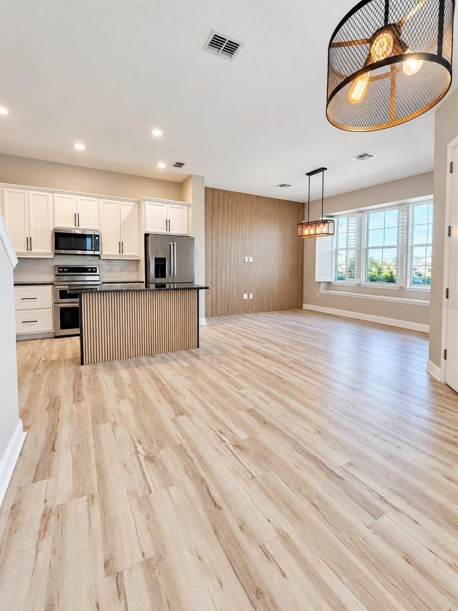 Single Family Residence at 8582 POWDER RIDGE TRL, WINDERMERE, photo 4 of 35
