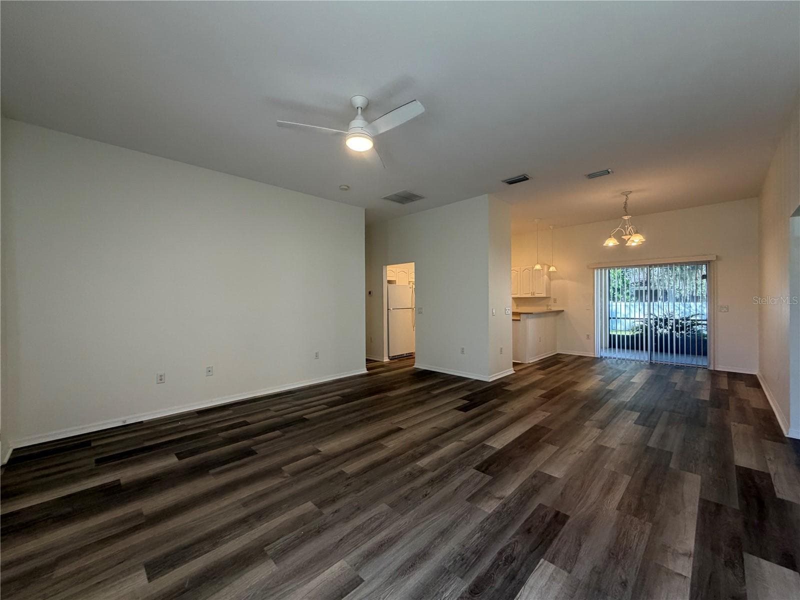 Single Family Residence at 4733 S CRANBERRY BLVD, NORTH PORT, photo 2 of 7