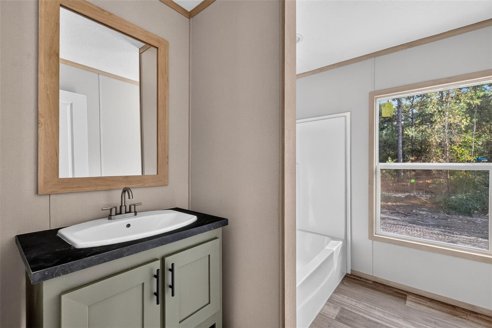 Manufactured Home at 14470 SE 8TH ST, WILLISTON, photo 22 of 28
