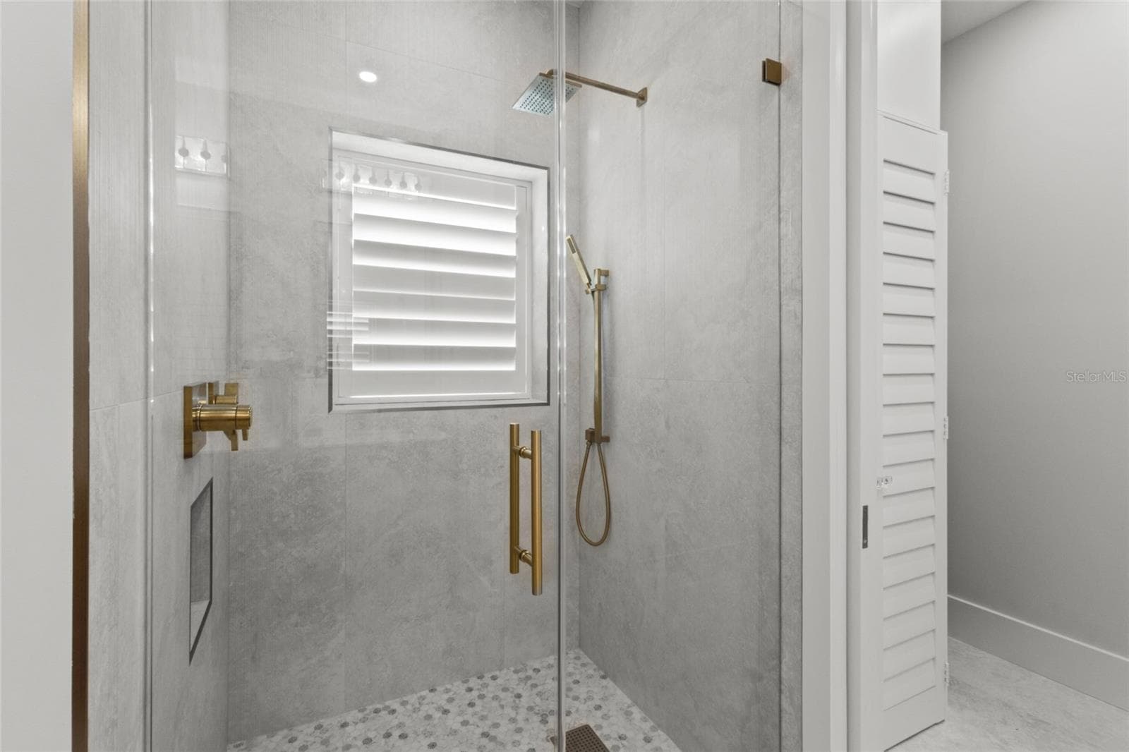 Single Family Residence at 410 BURNS CT, SARASOTA, photo 23 of 47