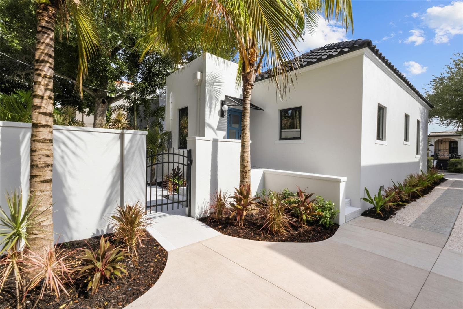 Single Family Residence at 410 BURNS CT, SARASOTA, photo 38 of 47