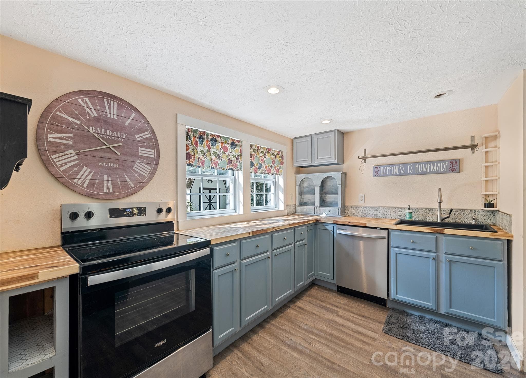 Updated Kitchen - 179 Jonathan Creek Road, Waynesville