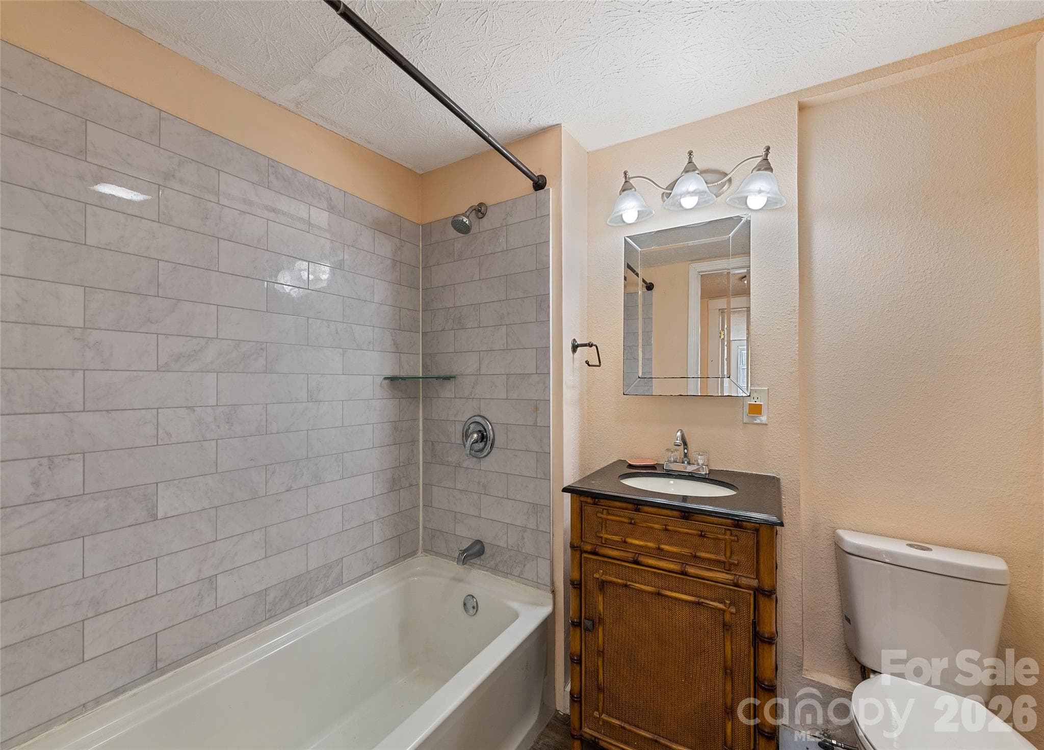 Hall Bathroom - 179 Jonathan Creek Road, Waynesville