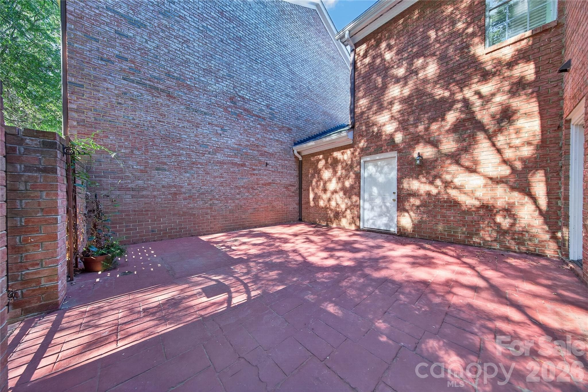 Townhouse at 9169 Bonnie Briar Circle, Charlotte, photo 30 of 31