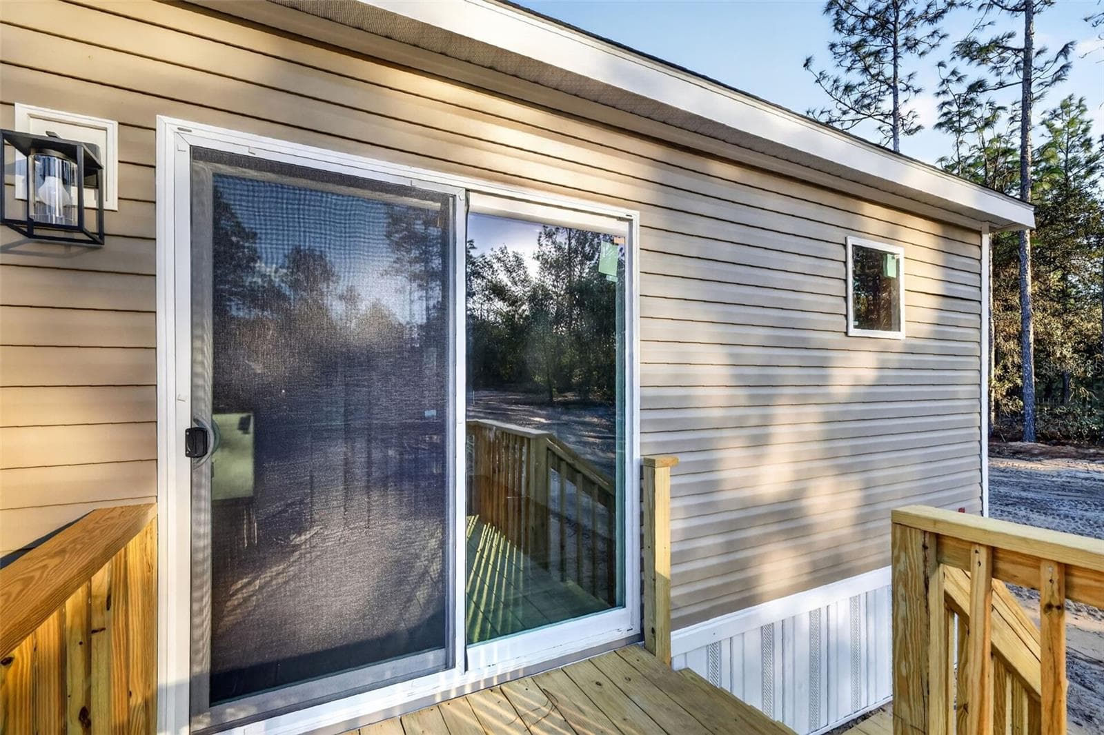 Manufactured Home at 170 NE 138TH AVE, WILLISTON, photo 18 of 29