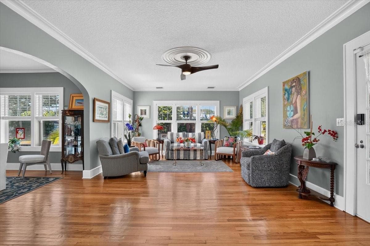 Single Family Residence at 2890 8TH AVE N, ST PETERSBURG, photo 36 of 101