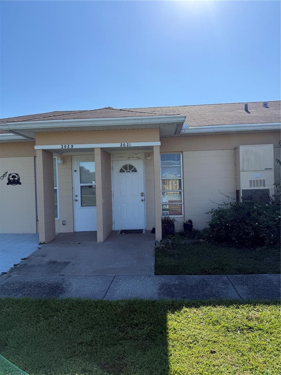 3031 CLUB CIR