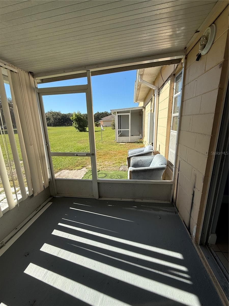 Enclosed Porch - 3031 CLUB CIR, LAKE WALES