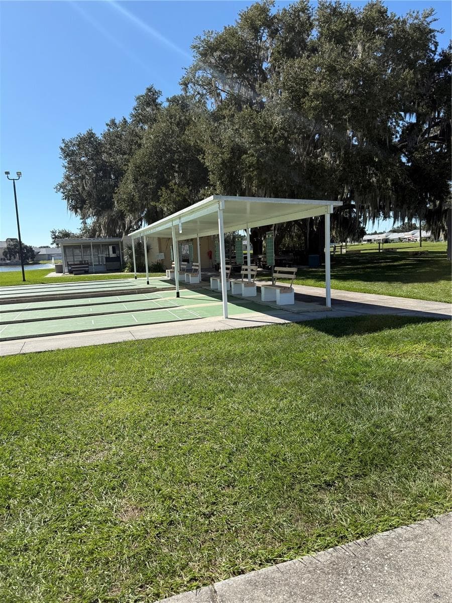 Shuffleboard - 3031 CLUB CIR, LAKE WALES