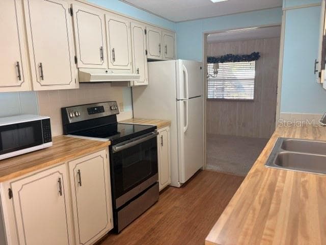 Walk Through to Dining Area - 102 NATURE'S TRL #79, SAFETY HARBOR