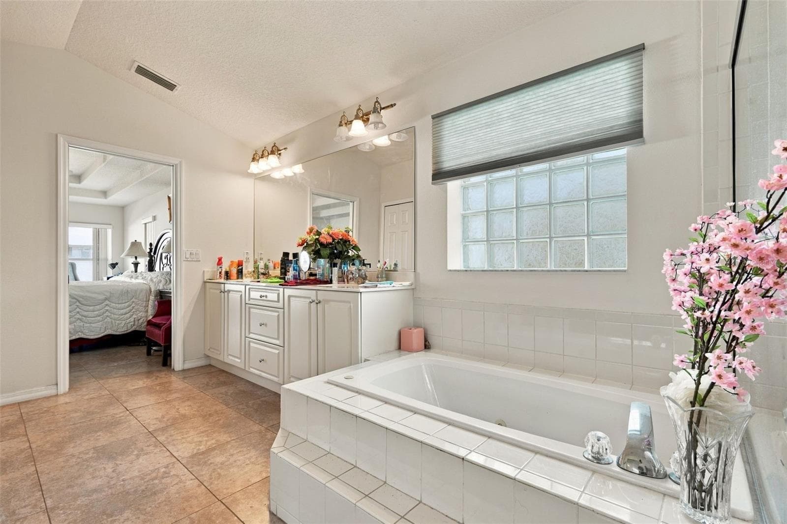 Single Family Residence at 48 WATERS DR, PALM COAST, photo 17 of 26