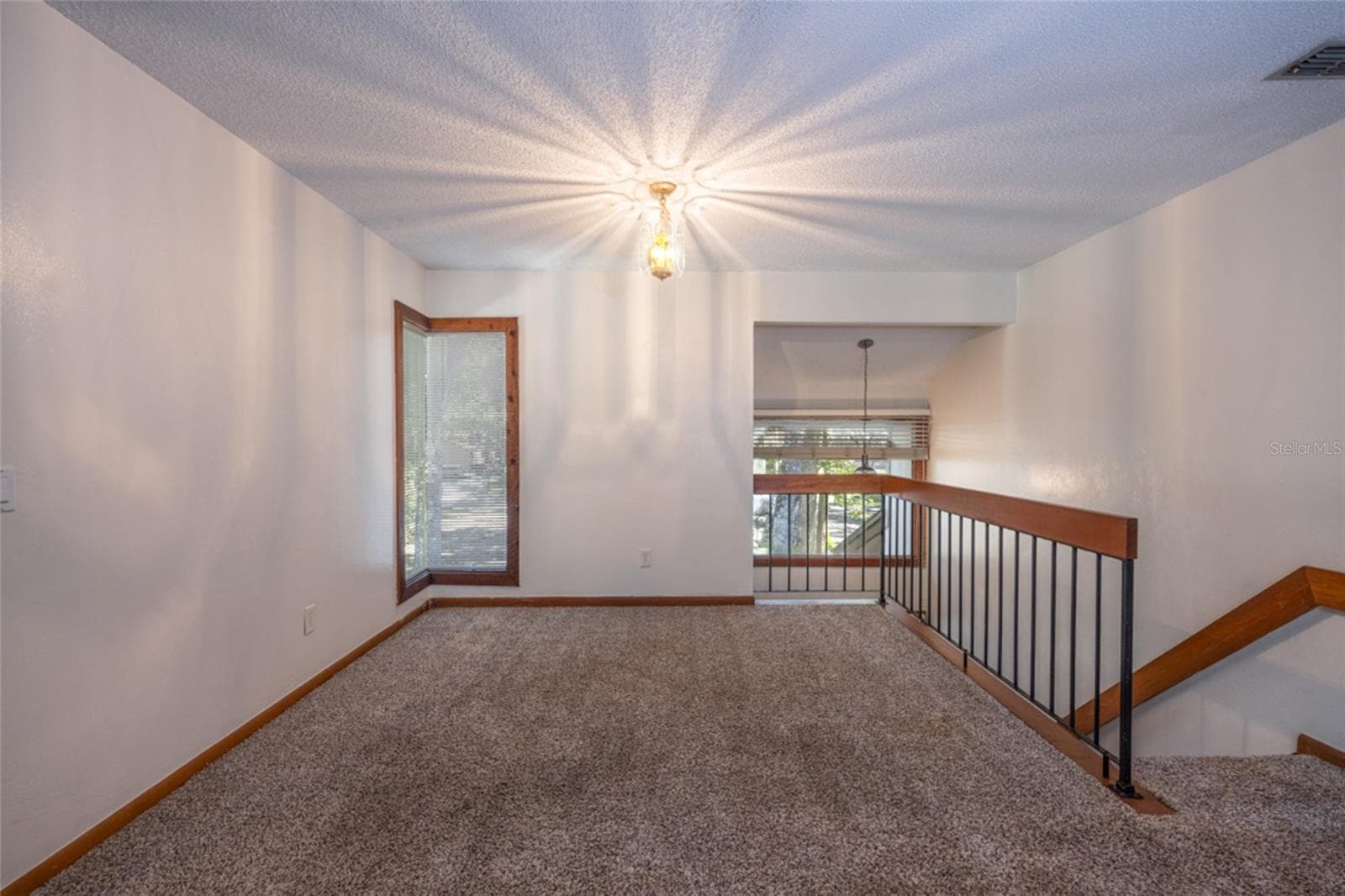 UNSTAGED: Bright And Open Dining Area - 12 FAIRWAYS CIR #12, PALM COAST