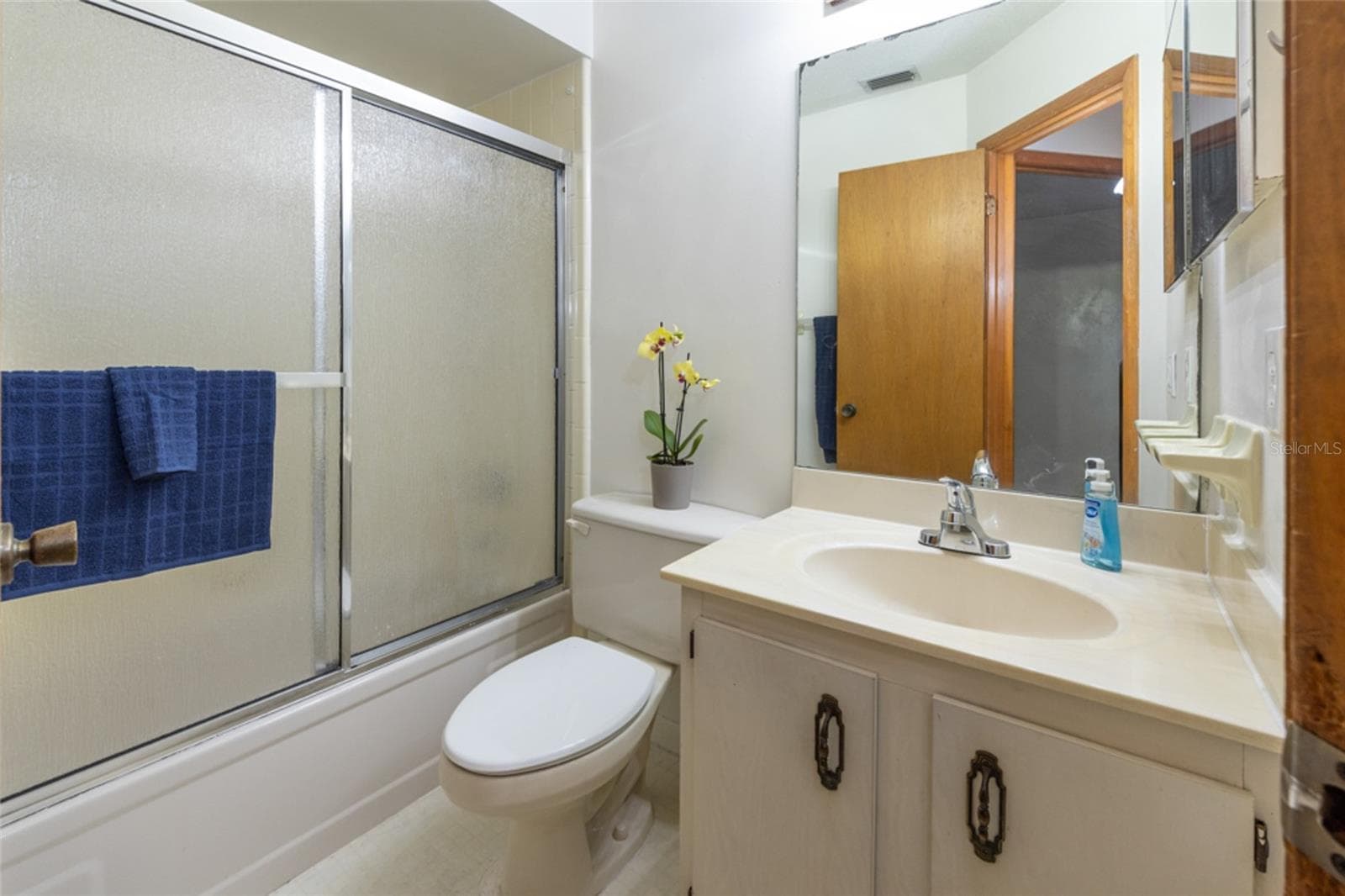 UNSTAGED: Guest Bathroom - 12 FAIRWAYS CIR #12, PALM COAST
