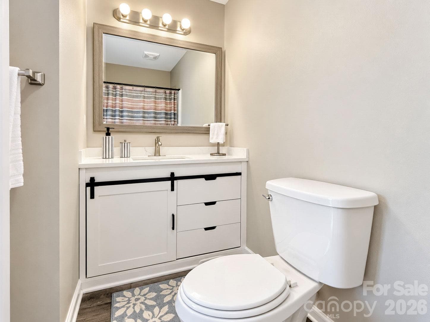 Single Family Residence at 1127 Hannah Rae Court, Charlotte, photo 10 of 15
