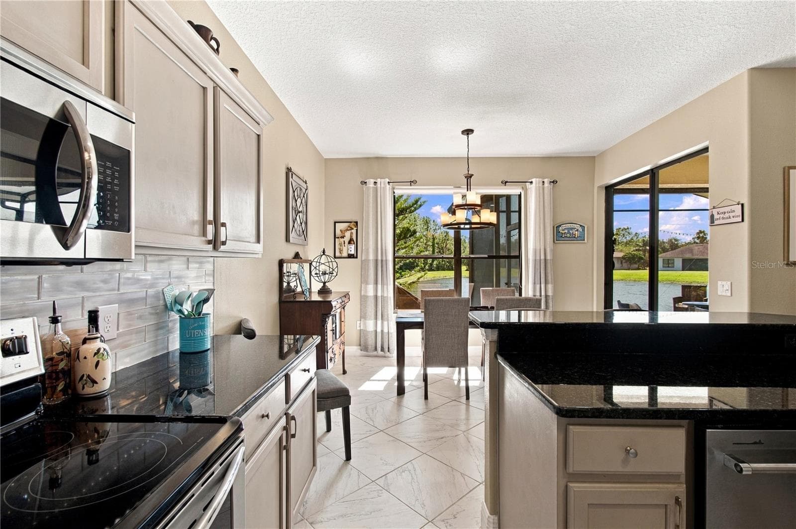 Single Family Residence at 318 LA JOLLA LN, KISSIMMEE, photo 15 of 61