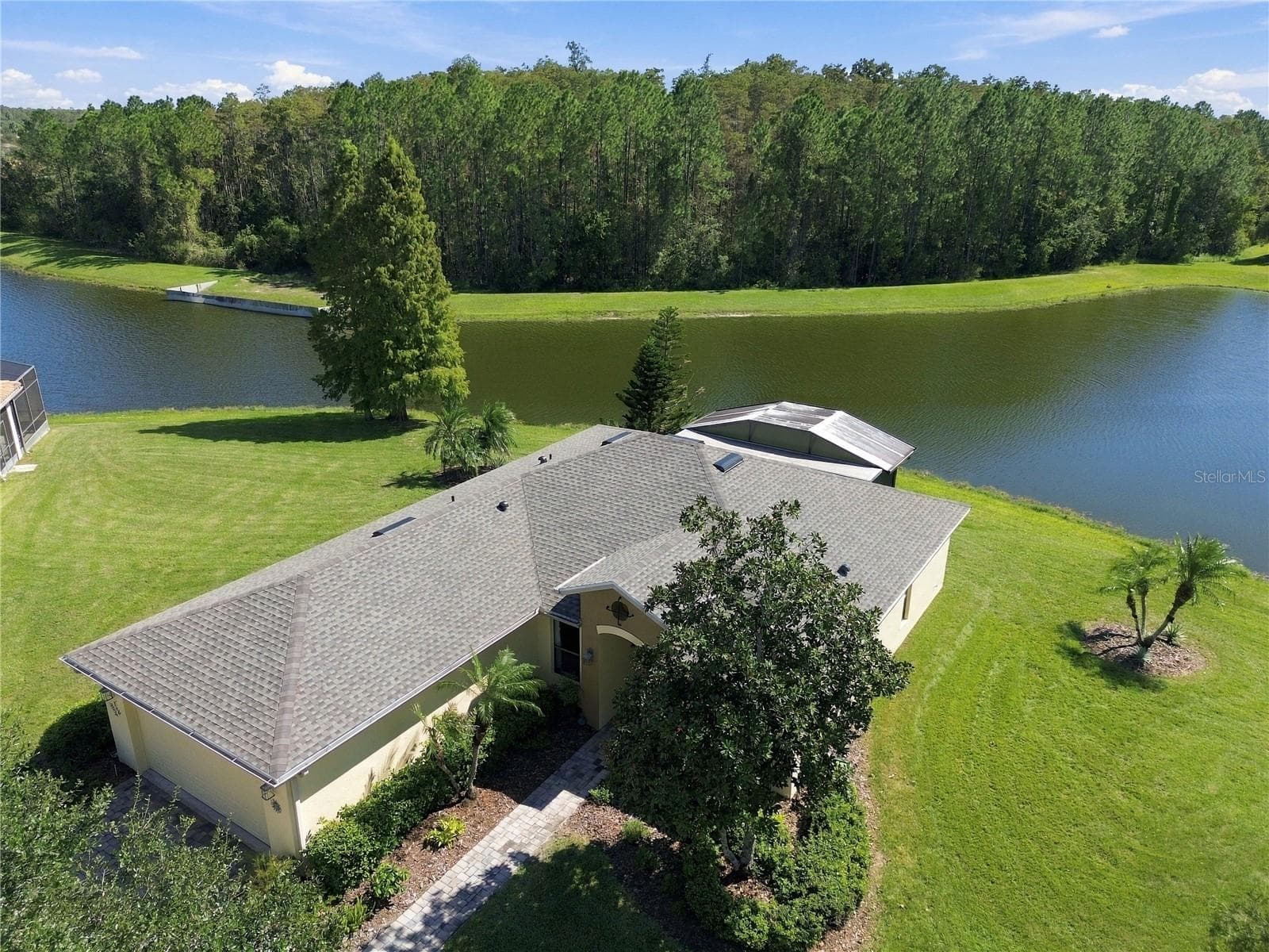 WATER AND CONSERVATION VIEWS! - 318 LA JOLLA LN, KISSIMMEE