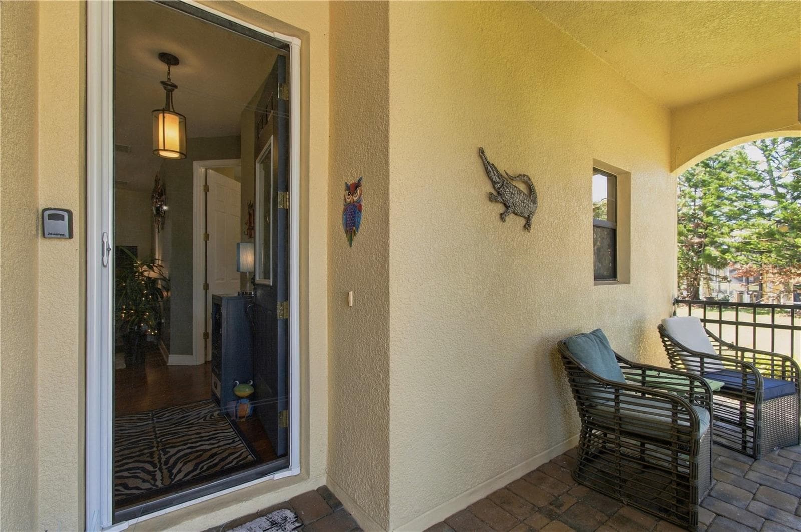 FRONT PORCH - 318 LA JOLLA LN, KISSIMMEE