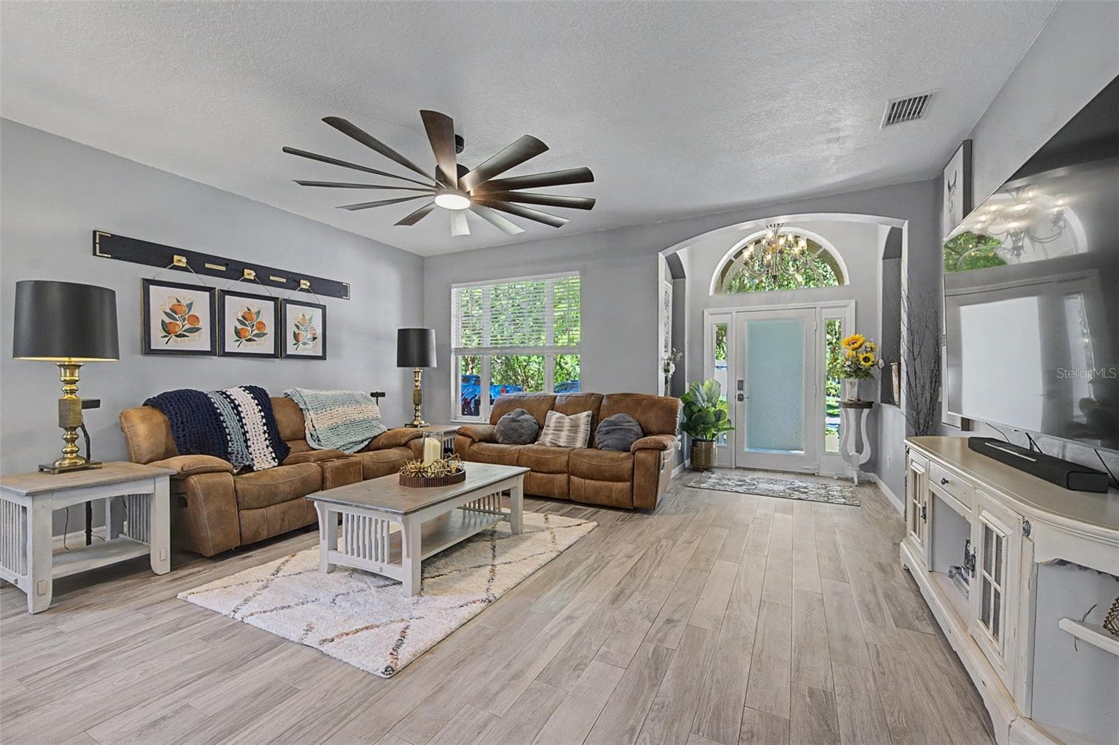 Living Room - 19266 FISHERMANS BEND DR, LUTZ